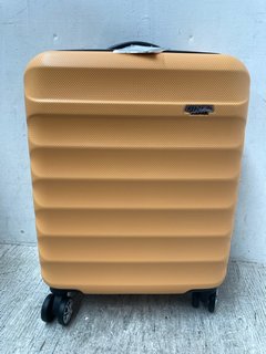 TSA LOCK SUITCASE SMALL YELLOW SUITCASE: LOCATION - I2