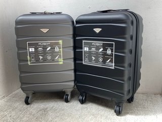 2 X FLIGHT KNIGHT SUITCASES IN GREY & BLACK: LOCATION - H2