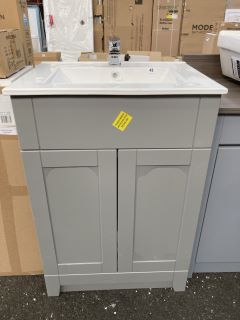 (COLLECTION ONLY) FLOOR STANDING 2 DOOR SINK UNIT IN LIGHT GREY WITH A 610 X 470MM 1TH CERAMIC BASIN COMPLETE WITH A MONO BASIN MIXER TAP & CHROME SPRUNG WASTE - RRP £745: LOCATION - A2