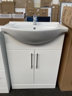 (COLLECTION ONLY) FLOOR STANDING 2 DOOR SEMI RECESSED SINK UNIT IN WHITE WITH A 650 X 450MM 1TH CERAMIC BASIN COMPLETE WITH A MONO BASIN MIXER TAP & CHROME SPRUNG WASTE - RRP £755: LOCATION - A2