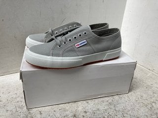 SUPERGA WOMENS COTU CLASSIC TRAINERS IN LINT GREY UK SIZE 7.5: LOCATION - C17