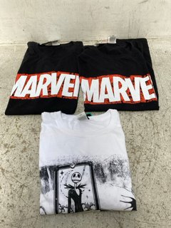 2 X MARVEL COMICS - MARVEL LOGO T-SHIRTS IN BLACK UK SIZE L TO INCLUDE NIGHTMARE BEFORE CHRISTMAS PRINT T-SHIRT IN WHITE/BLACK UK SIZE L: LOCATION - C17