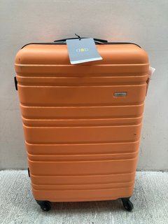 A2B HARD SHELL MEDIUM SUITCASE IN ORANGE: LOCATION - C13