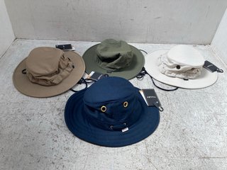 4 X ASSORTED COLOUR TILLEY HATS TO INCLUDE THE AUTHENTIC T5 WIDE BRIM HAT IN DARK NAVY: LOCATION - C11