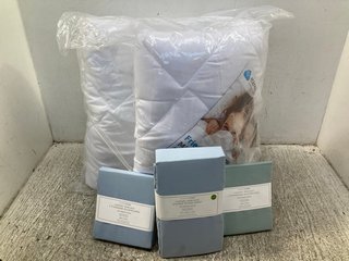 4 X ASSORTED BEDDING ITEMS TO INCLUDE DUNNESHOME LUXURY PERCALE 2 STANDARD PILLOWCASES 48CM X 74CM IN DUCK EGG: LOCATION - C11