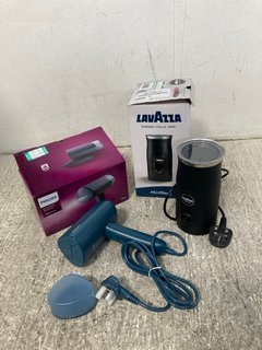 LAVAZZA MILK FROTHER TO INCLUDE PHILIPS HANDHELD CLOTHING STEAMER 3000 SERIES: LOCATION - WA 11