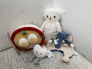 4 X JELLYCAT SOFT TOYS TO INCLUDE ' I AM AMUSEABLE RAMEN ': LOCATION - A5