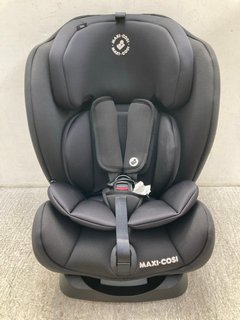 MAXI COSI TITAN CHILDRENS CAR SEAT ECE R44 GROUP: I II III - SUITABLE FOR: 9-36KG: LOCATION - B 6