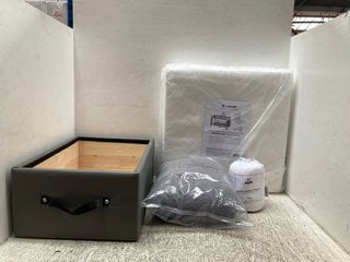 4 X ASSORTED HOUSEHOLD ITEMS TO INCLUDE PANDA LONDON KINGSIZE BAMBOO MATTRESS PROTECTOR AND FAUX LEATHER STORAGE BOX IN GREY: LOCATION - B 11