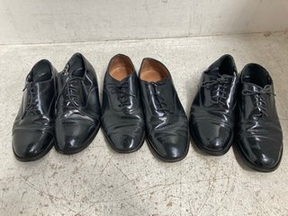 3 X MENS SHOE PAIRS TO INCLUDE THISTLE SHOES SCOTLAND SHOES IN BLACK - UK SIZE: 9: LOCATION - WA 2