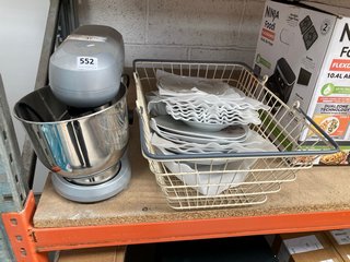 (COLLECTION ONLY) QTY OF FLORAL PRINT DINNERWARE IN VARIOUS SIZES TO INCLUDE FREESTANDING MIXER WITH BOWL IN GREY: LOCATION - BR19