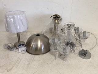 4 X ASSORTED LIGHTING TO INCLUDE BARIUM 5 LIGHT SHADED CHANDELIER IN GOLD: LOCATION - B1