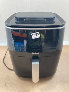 TEFAL 6.5L 3-IN-1 EASY AIR FRYER, GRILL AND STEAMER IN BLACK - MODEL: FW201827-BK - RRP: £149: LOCATION - AR13