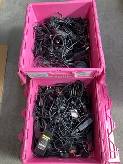 LARGE QTY OF ASSORTED LAPTOP AND TECH CHARGER CABLES: LOCATION - BR16