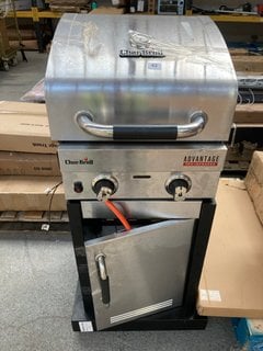 CHAR-BROIL ADVANTAGE TRU INFRARED 2 BURNER GAS BBQ IN STAINLESS STEEL AND BLACK: LOCATION - B1 (KERBSIDE PALLET DELIVERY)