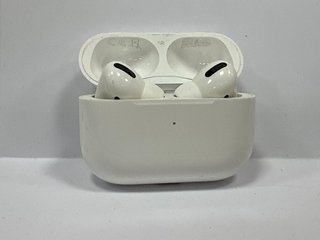 APPLE AIR PODS PRO WIRELESS EAR BUDS IN WHITE: MODEL NO A2084 A2083 A2190 (WITH WIRELESS CHARGING CASE) [JPTM119094]