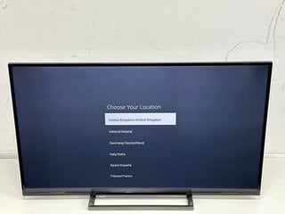 TOSHIBA SMART 4K 55" TV: MODEL NO 55UF3D53DB (WITH BOX, STAND, POWER CABLE & REMOTE) [JPTM120031]