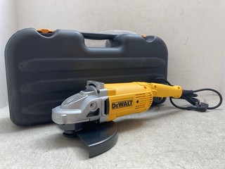 DEWALT DWE492K CORDED ANGLE GRINDER RRP: £150: LOCATION - BOOTH