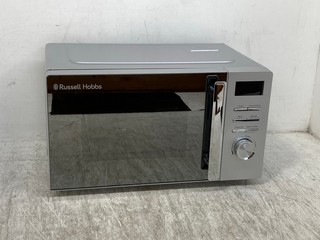 RUSSELL HOBBS SILVER DIGITAL MICROWAVE IN STAINLESS STEEL: LOCATION - B15