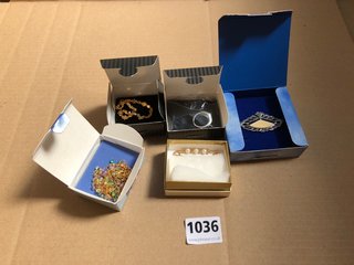 FIVE PIECES OF COSTUME JEWELLERY, UNWORN, ALL BOXED: LOCATION - AR8