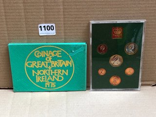 A ROYAL MINT BRIGHT AND UNCIRCULATED SET, THE COINAGE OF GREAT BRITAIN AND NORTHERN IRELAND, CASED WITH FOLDER, 1975: LOCATION - AR9