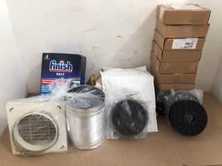 QTY OF ASSORTED ITEMS TO INCLUDE ELECTRIQ CARBON FILTER 2PK & ELECTRIQ 120 - 125MM VENT KIT: LOCATION - CR3