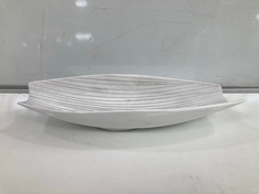 12 X STONE THE CROWS LONG OVAL DISH - WHITE - SKU: 315101 - TOTAL RRP £240