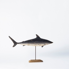 2 X STONE THE CROWS LARGE SHARK ON PLINTH - SKU: 052326 - TOTAL RRP £66