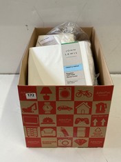 BOX OF ASSORTED BEDDING ITEMS TO INCLUDE JOHN LEWIS DOUBLE DUVET COVER IN BLUE/WHITE-MULTI