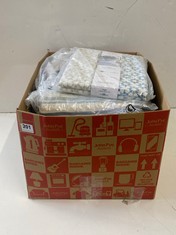 BOX OF ASSORTED BEDDING ITEMS TO INCLUDE JOHN LEWIS SINGLE COTTON DUVET SET IN WHITE/CREAM-BLUE