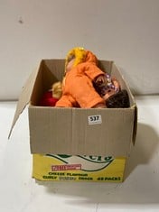 A COLLECTION OF VINTAGE DOLLS