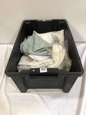 A BOX OF VINTAGE LINEN ETC