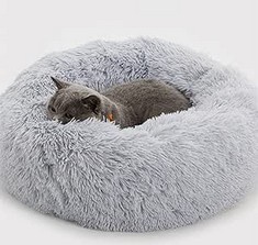 10 X DONUT CAT BED.