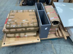 PALLET OF ASSORTED ITEMS TO INCLUDE SOLID OAK DINNING TABLE (KERBSIDE PALLET DELIVERY)