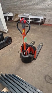 2021 LINDE MT 12  ELECTRIC PALLET TRUCK WITH CHARGER S/N  CT1131Y04356