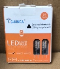 QUANTITY  OF ASSORTED ITEMS TO INCLUDE LED LIGHT BULB RR0 £385: LOCATION - D