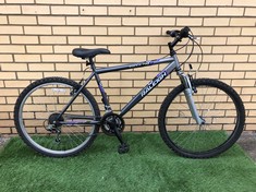 RALEIGH MANTRA MOUNTAIN BIKE 19" FRAME 26" WHEELS 18 SPEED GEARS : LOCATION - BIKE RACKS(COLLECTION OR OPTIONAL DELIVERY AVAILABLE)