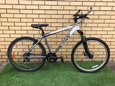 SCOTT SCOTT REFLEX 40 MOUNTAIN BIKE 18" FRAME 26" WHEELS 21 SPEED TRIGGER SHIFT GEARS: LOCATION - BIKE RACKS(COLLECTION OR OPTIONAL DELIVERY AVAILABLE)