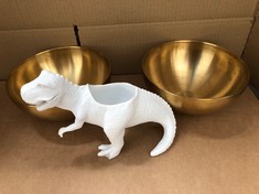 QUANTITY OF ASSORTED ITEMS TO INCLUDE T REX PLANTER : LOCATION - BACK TABLES(COLLECTION OR OPTIONAL DELIVERY AVAILABLE)