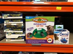 QUANTITY OF ITEMS TO INCLUDE POP N PLAY INTERACTIVE CAT TOY : LOCATION - D RACK