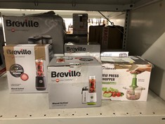 QUANTITY OF ITEMS TO INCLUDE BREVILLE BLEND ACTIVE PERSONAL BLENDER & SMOOTHIE MAKER | 350W | 2 PORTABLE BLEND ACTIVE BOTTLES (600ML) | LEAK PROOF LIDS | WHITE & GREEN [VBL246]: LOCATION - E RACK