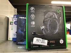 QUANTITY OF ITEMS TO INCLUDE RAZER BLACKSHARK V2 PRO FOR PC - WIRELESS PREMIUM ESPORTS GAMING HEADSET (HYPERSPEED WIRELESS TECHNOLOGY, TRIFORCE TITANIUM 50MM DRIVERS, HYPERCLEAR SUPERCARDIOID MIC) BL