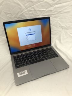 APPLE MACBOOK PRO 512GB SSD LAPTOP INTEL CORE I5-7360U, 16GB RAM, 13.2" SCREEN  [JPTE62363]: LOCATION - A RACK