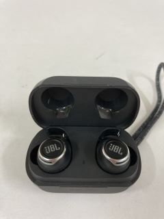 3 X JBL WIRELESS EARBUDS