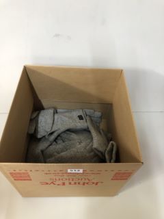 BOX OF WOOLLY GLOVES