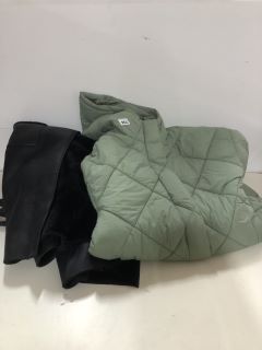 2 X ASSORTED COATS INC VERY PUFFER - 16