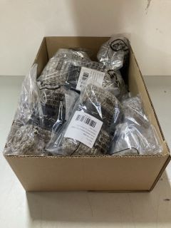 BOX OF KNITTED LEG WARMERS (BROWN & WHITE)