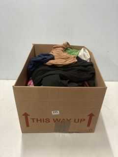 BOX OF PREMIUM CLOTHING VARIOUS SIZES & DESIGNS