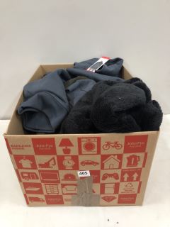 BOX OF ASSORTED CLOTHES INC CHAMPION QUARTER ZIP FLEECE