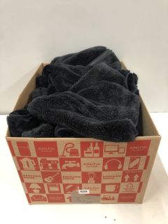 BOX OF ASSORTED CLOTHES INC CHAMPION FLUFFY QUARTER ZIP